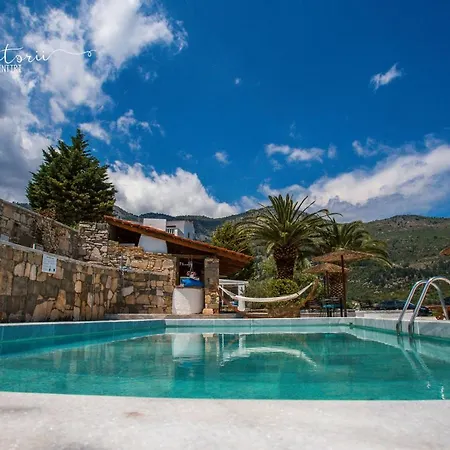 Kinira Beach Hotel Ξενοδοχείο 2*