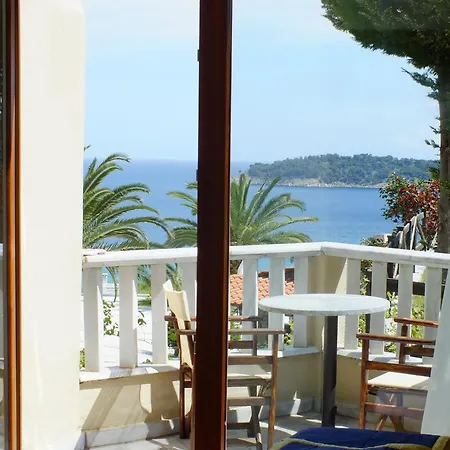 Hotel Kinira Beach Hotel