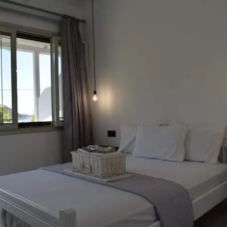 Ξενοδοχείο Kinira Beach Hotel