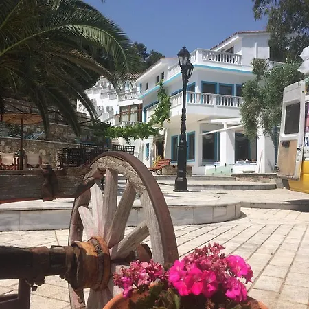 Kinira Beach Hotel Ξενοδοχείο