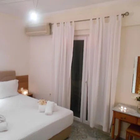 Kinira Beach Hotel Ξενοδοχείο Κοίνυρα