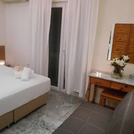 Kinira Beach Hotel Ξενοδοχείο