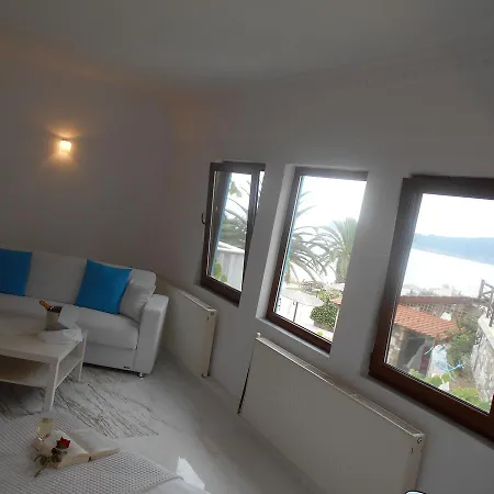 Kinira Beach Hotel Κοίνυρα