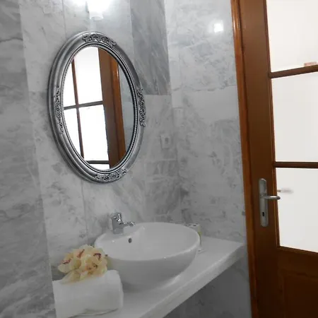 Kinira Beach Hotel Ξενοδοχείο Κοίνυρα