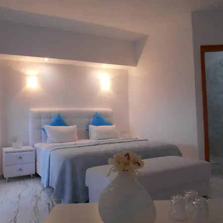 Ξενοδοχείο Kinira Beach Hotel