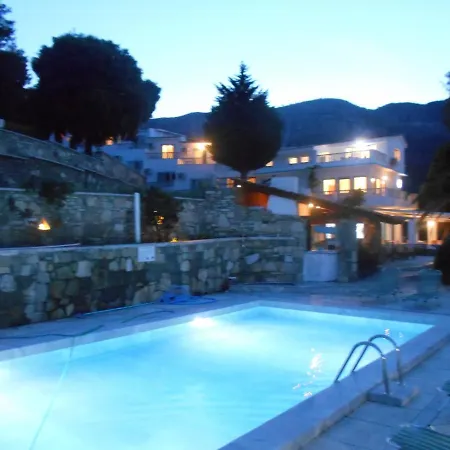 Ξενοδοχείο Kinira Beach Hotel Κοίνυρα