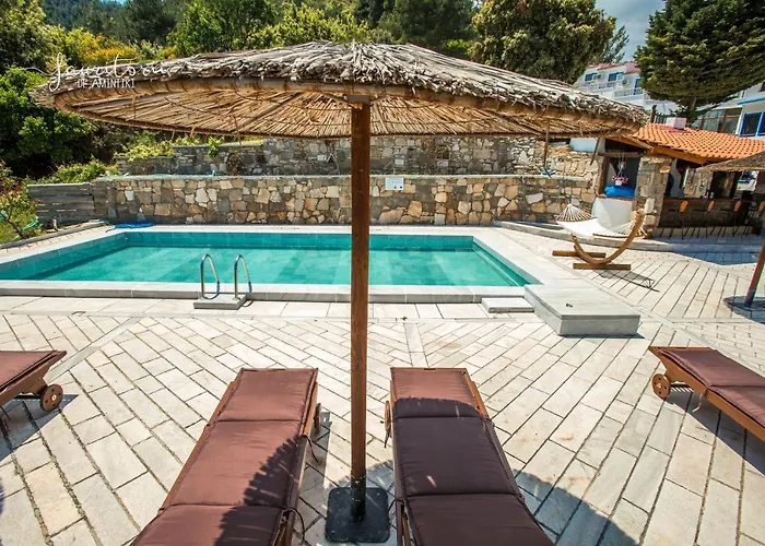 Kinira Beach Hotel Otel Koinira