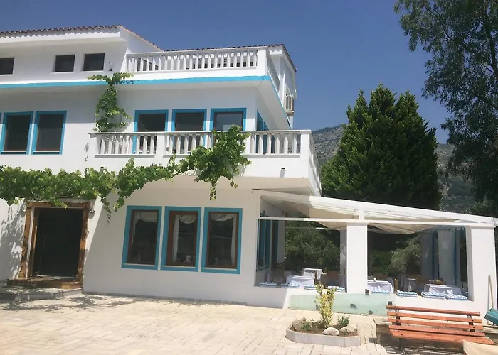 Kinira Beach Hotel