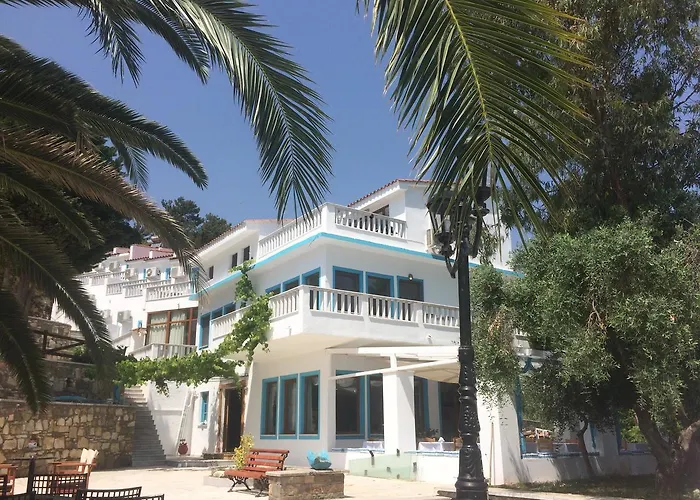 Kinira Beach Hotel