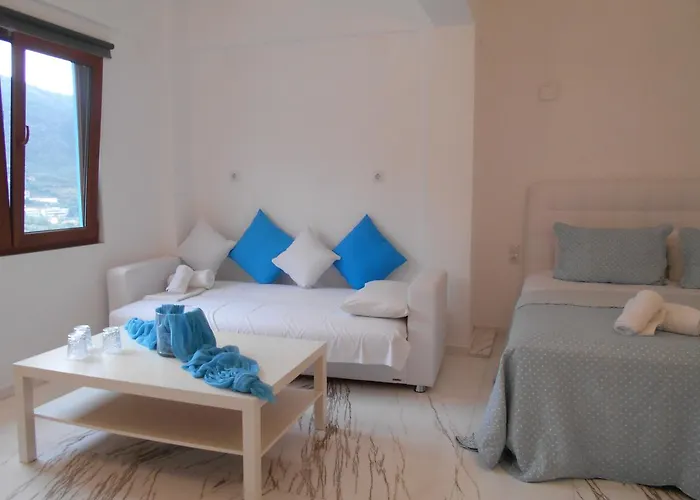 Otel Kinira Beach Hotel 2*