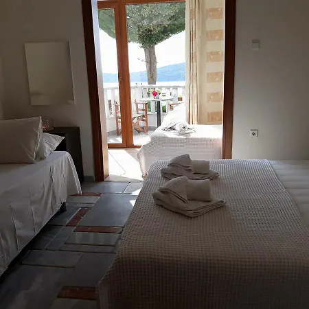 Kinira Beach Hotel Hotel