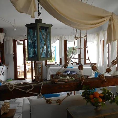 Kinira Beach Hotel