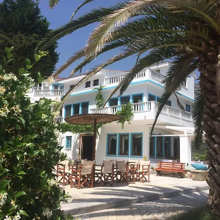Kinira Beach Hotel Ξενοδοχείο