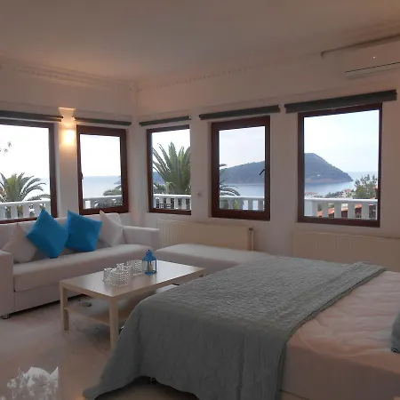 فندق Kinira Beach Hotel