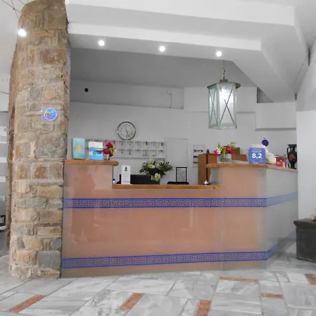 Kinira Beach Hotel فندق كوينيرا