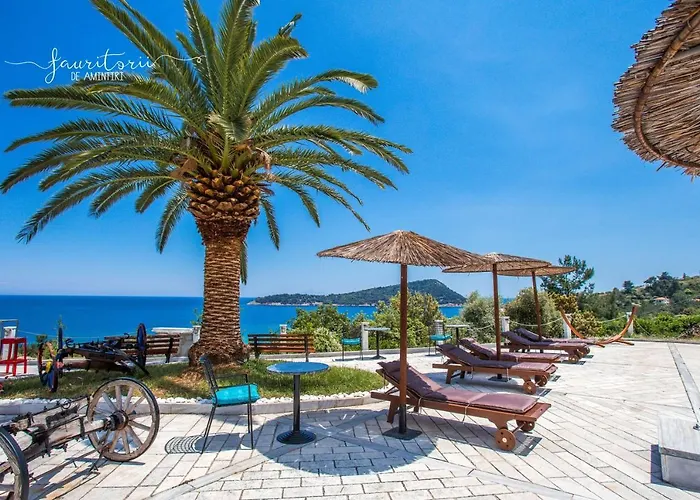 Ξενοδοχείο Kinira Beach Hotel