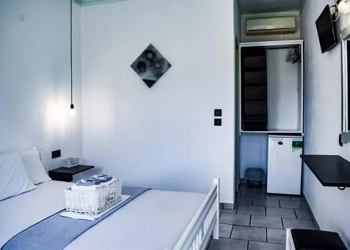 Ξενοδοχείο Kinira Beach Hotel Κοίνυρα