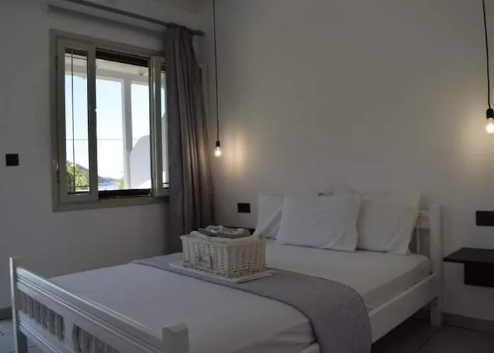 Ξενοδοχείο Kinira Beach Hotel