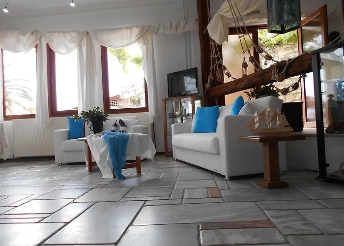 Ξενοδοχείο Kinira Beach Hotel Κοίνυρα