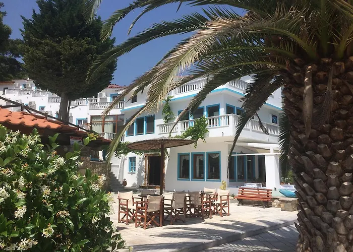 Ξενοδοχείο Kinira Beach Hotel 2*