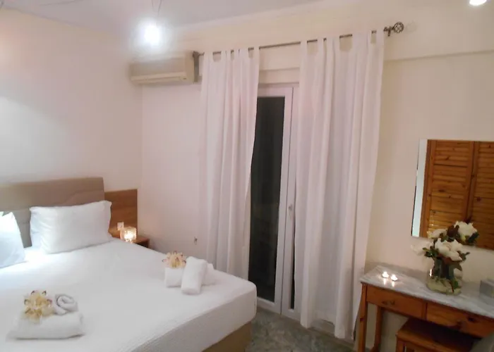 Kinira Beach Hotel Ξενοδοχείο Κοίνυρα