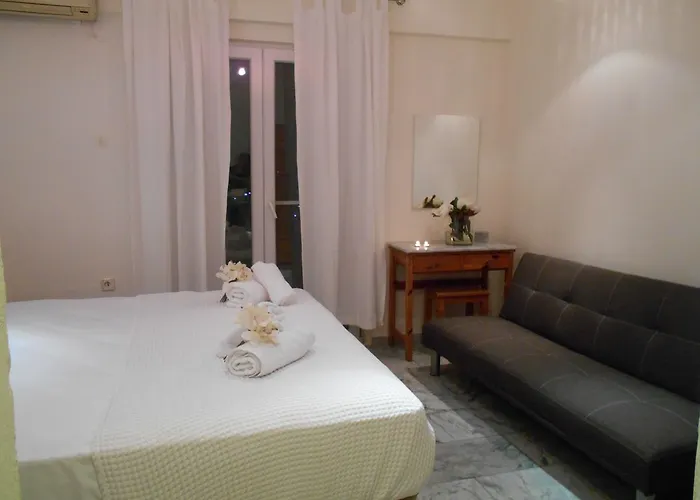 Ξενοδοχείο Kinira Beach Hotel 2*