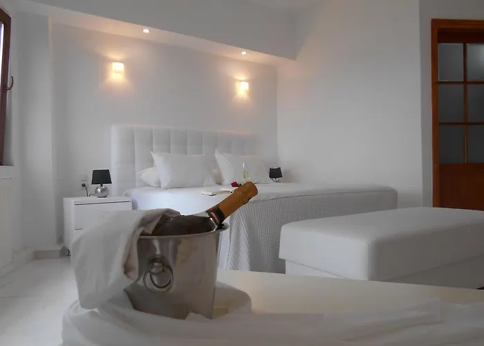 Kinira Beach Hotel Κοίνυρα