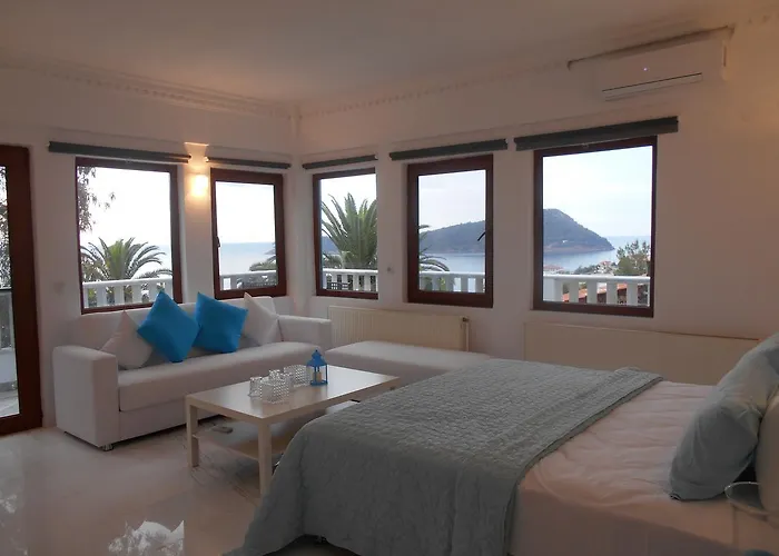 Hotel Kinira Beach Hotel