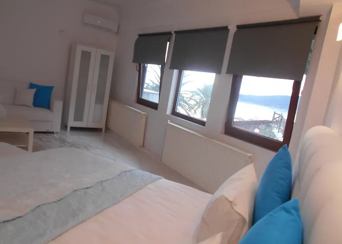 Kinira Beach Hotel Ξενοδοχείο Κοίνυρα