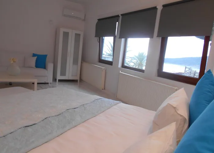 Ξενοδοχείο Kinira Beach Hotel