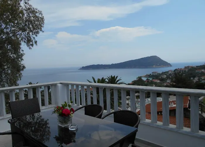 Kinira Beach Hotel Hotel 2*